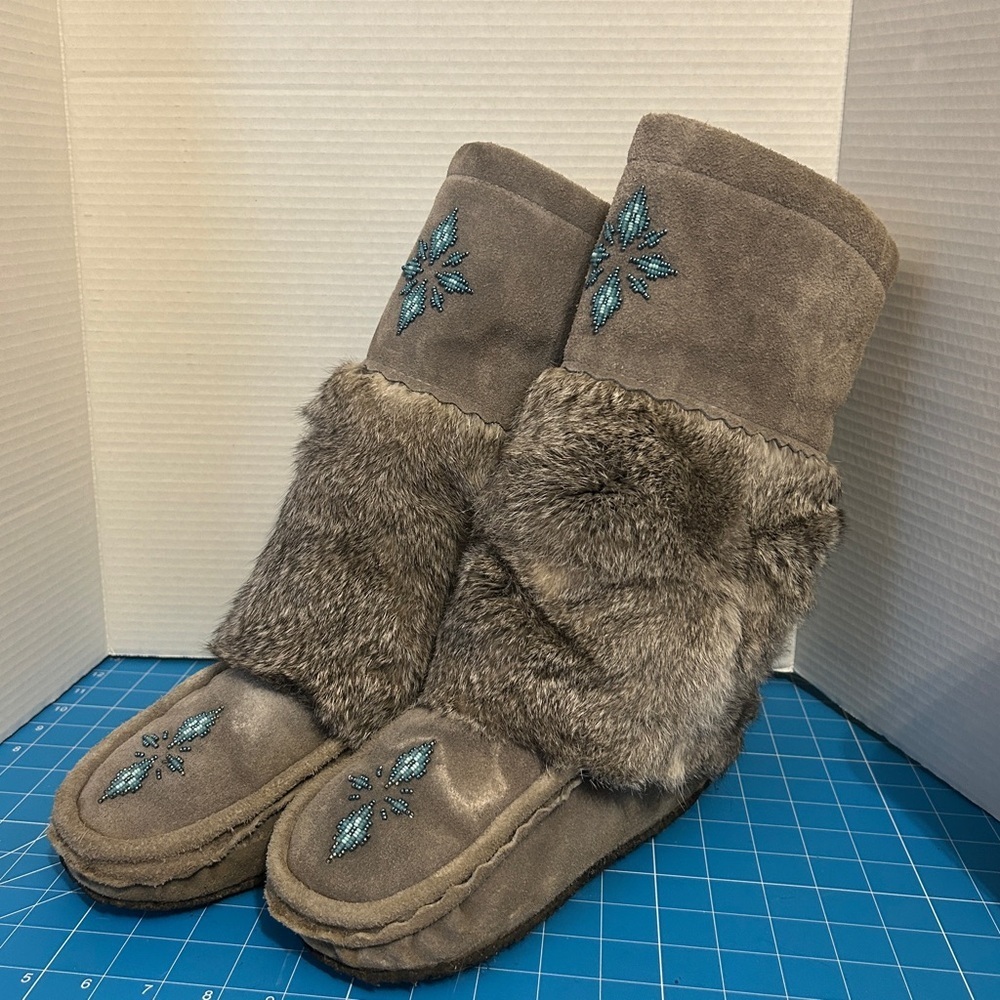 Gray Fur-Lined Embroidered Women's Boots